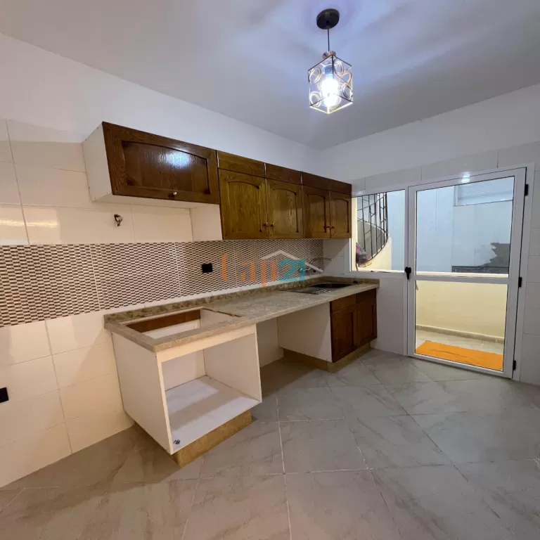 Appartement à louer longue durée vide à Trial Atlas proche des grands axes