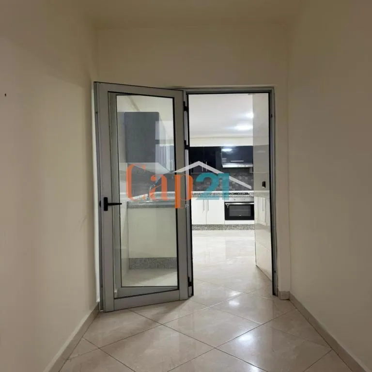 Appartement vide à louer à Ibéria