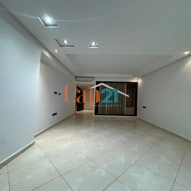 Appartement vide à louer à Ibéria