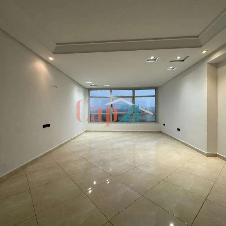 Appartement vide à louer à Ibéria