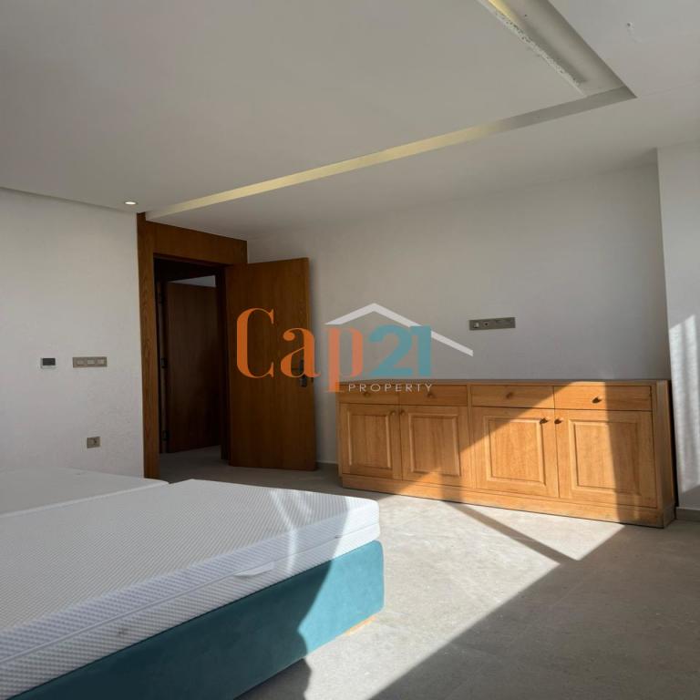 Magnifique appatement à louer avec piscine Mnar