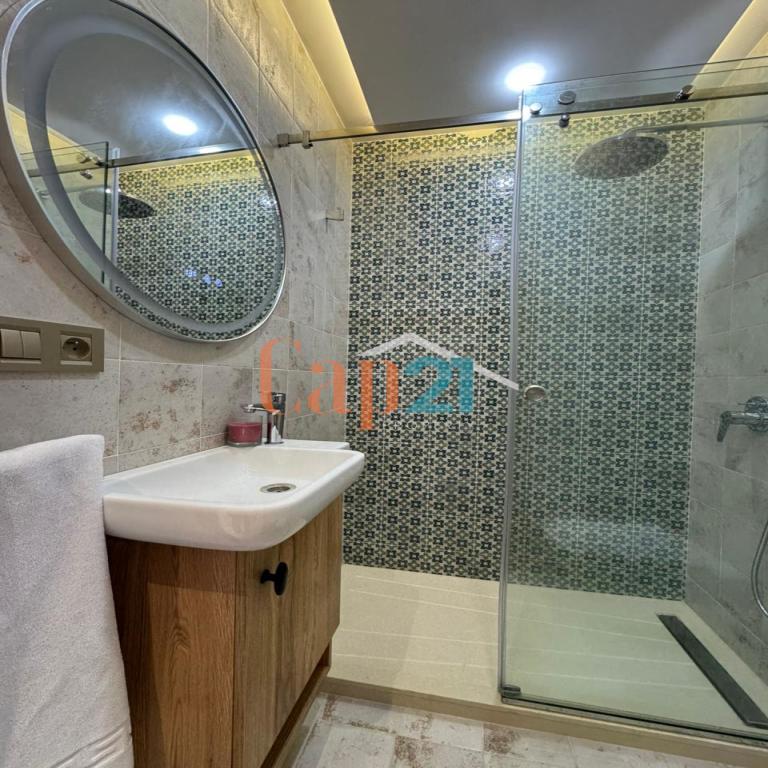 Magnifique appatement à louer avec piscine Mnar