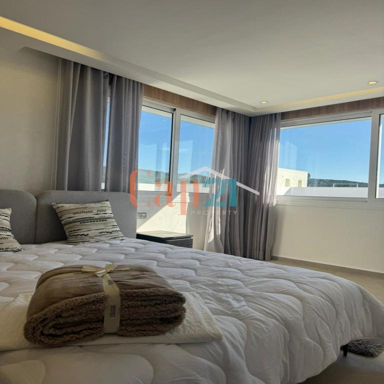 Magnifique appatement à louer avec piscine Mnar