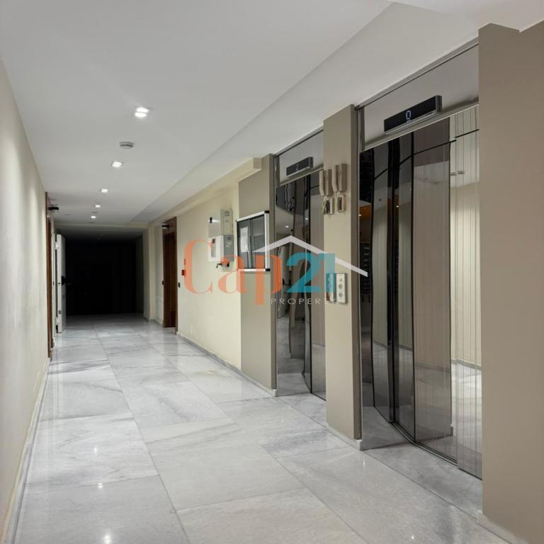 Plateau bureau à louer au Centre