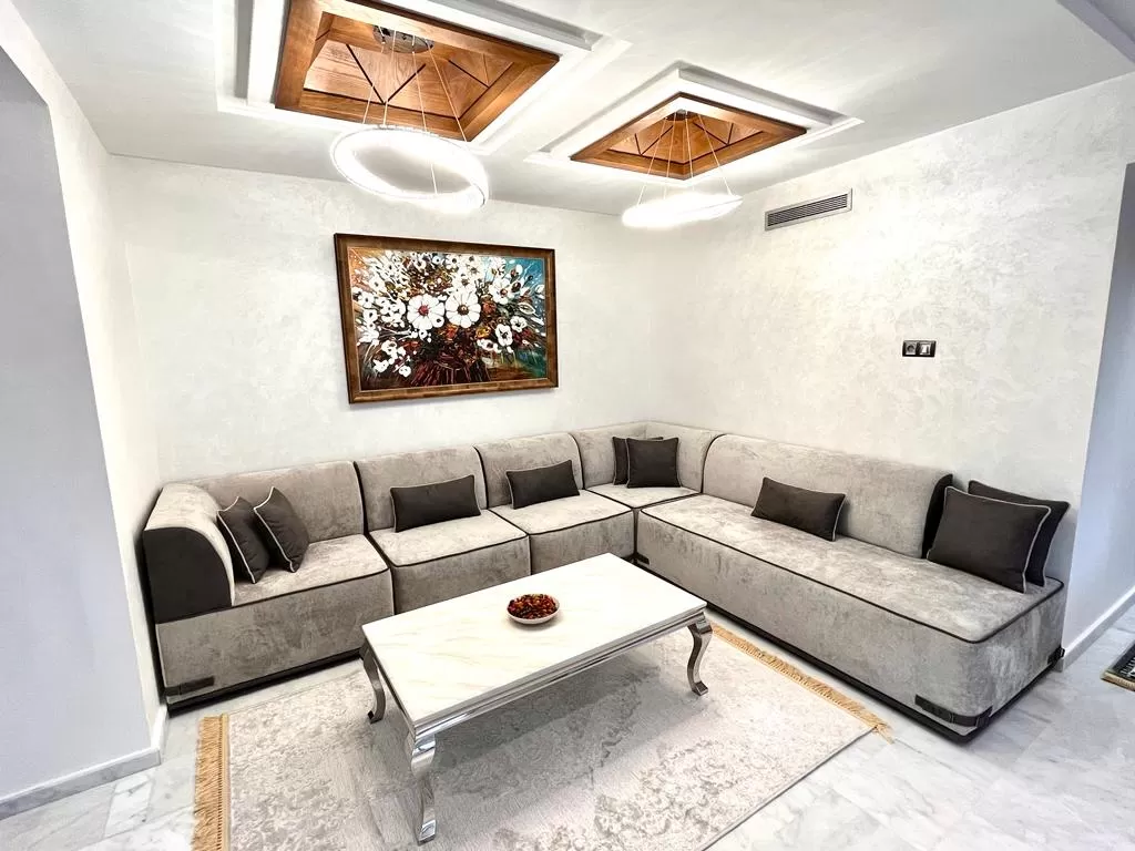 Spacieux et joli appartement meuble à vendre à moulay Ismail