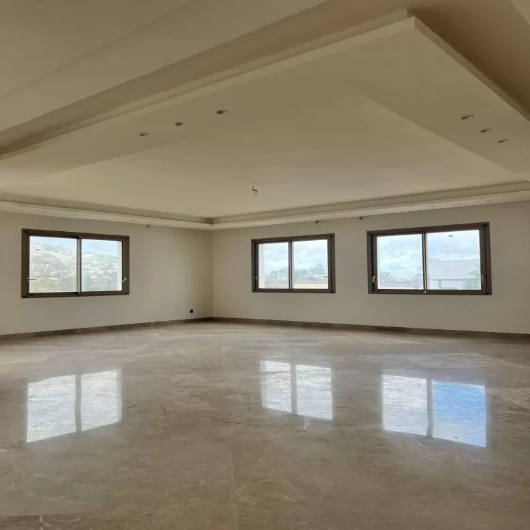 Duplex avec piscine en vente au Golf