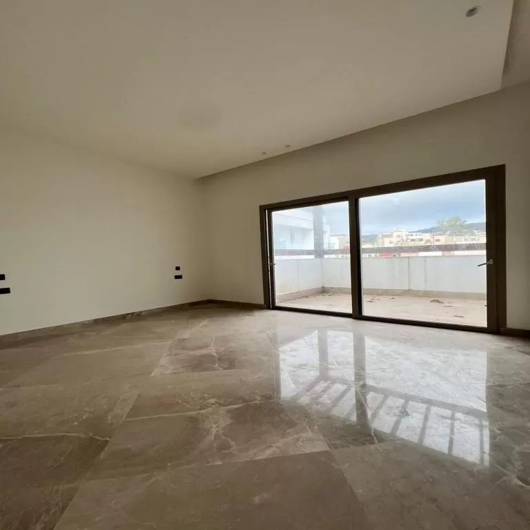 Duplex avec piscine en vente au Golf