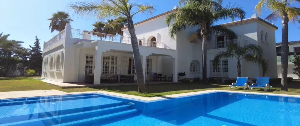Villa au style arabesque avec jardin à BOUBANA