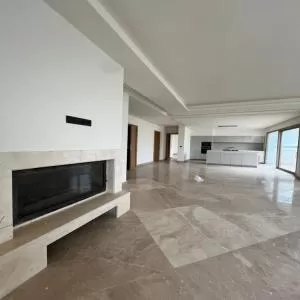 Duplex avec piscine en vente au Golf 